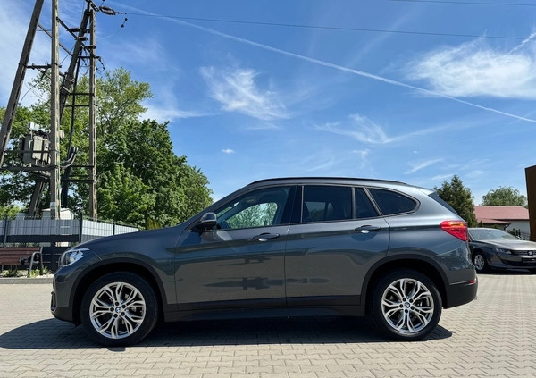 BMW X1 cena 79000 przebieg: 180000, rok produkcji 2018 z Kutno małe 667